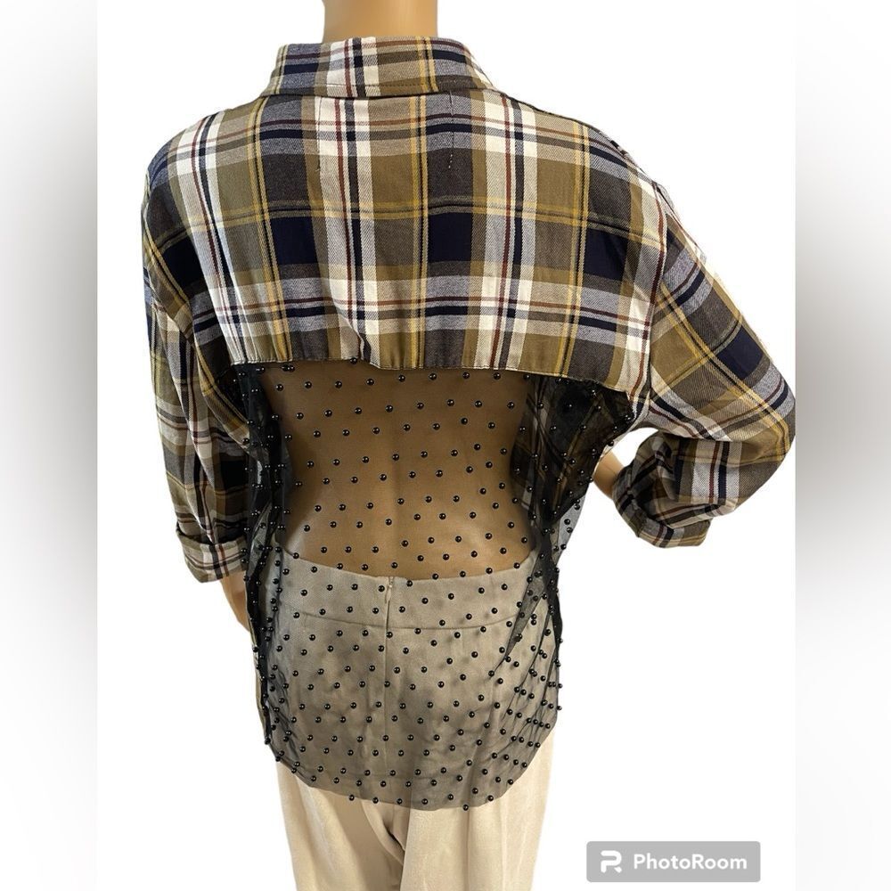 Hi Gorgeous brand,navy/tan plaid long sleeve button down shirt w/sheer back sz L